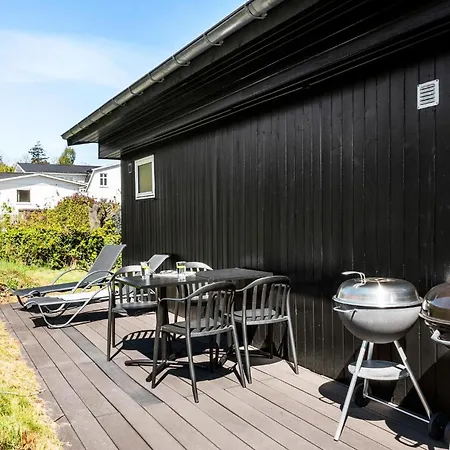 Lovely In Hébergement de vacances Allinge-Sandvig